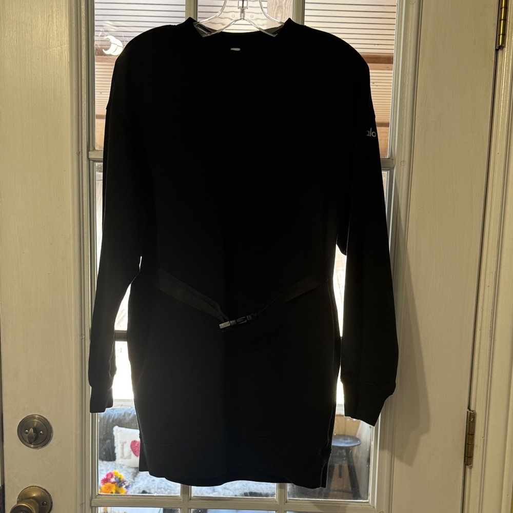 Alo Black Long Sleeve Cityscape Sweatshirt Dress Tunic EUC